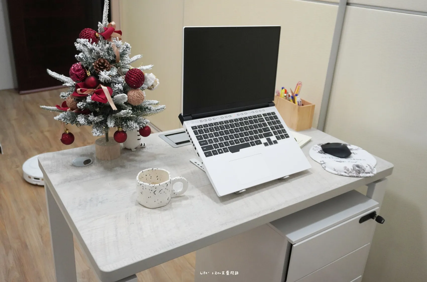 電腦桌推薦 2025｜尺寸、高度、材質與佈置完整指南