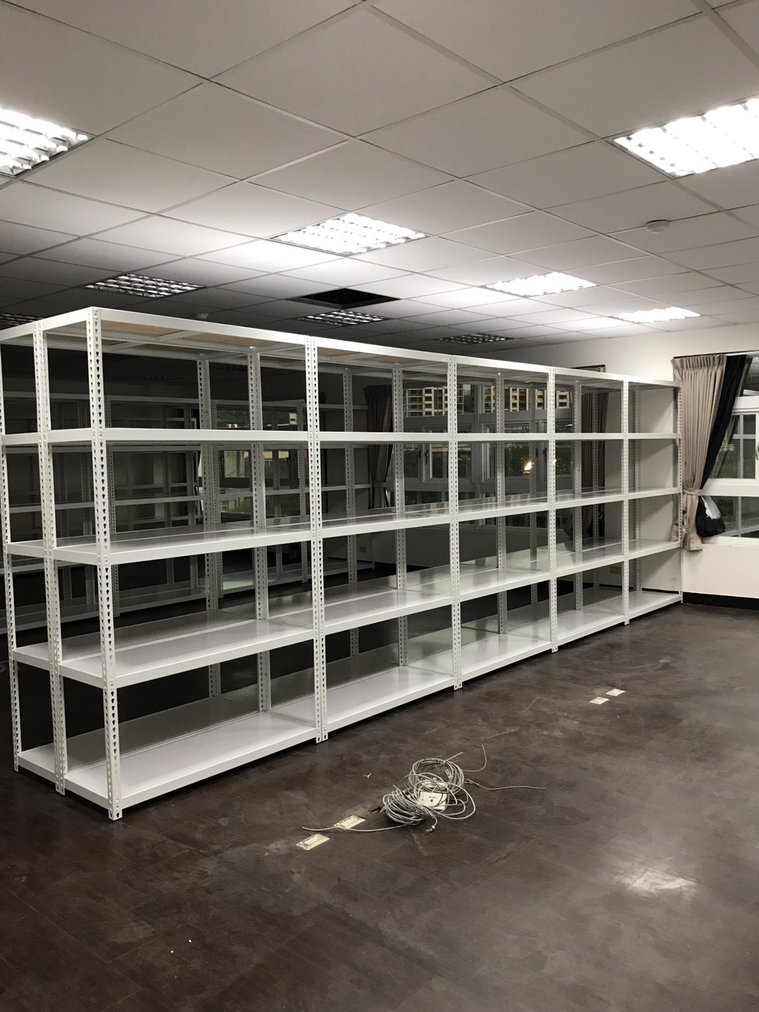 科技公司倉庫空間規劃怎麼做？丈量重點、設備收納與動線設計完整解析